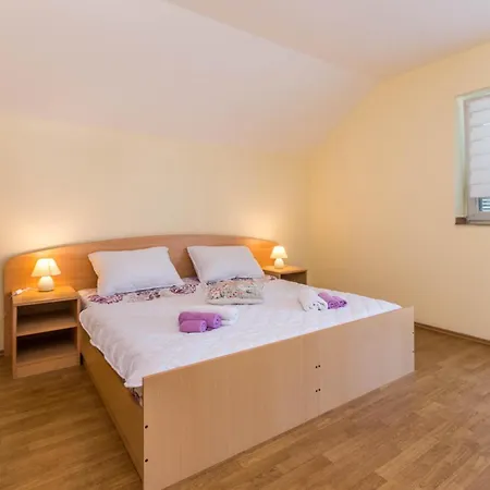 בית נופש Awesome In With Wifi בנקובאץ