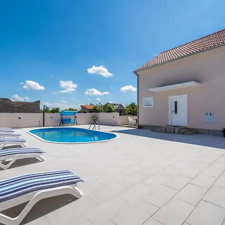 3 Bedroom Stunning In * Benkovac
